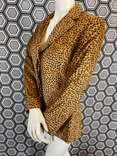 Charger l&#39;image dans la galerie, Blazer Léopard Versace taille 40
