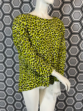 Charger l'image dans la galerie, Superbe blouse léopard Yves Saint Laurent rive gauche taille 42
