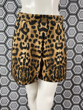 Charger l&#39;image dans la galerie, Short léopard Giambattista Valli taille 36
