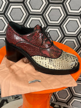 Charger l'image dans la galerie, Sublimes Chaussures en python Miu Miu pointure 36
