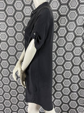 Charger l&#39;image dans la galerie, Robe chemise Equipment en soie taille 36
