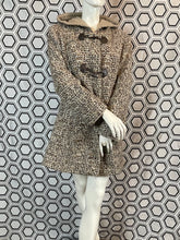 Charger l'image dans la galerie, Superbe manteau Max Mara taille 44
