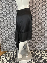 Charger l&#39;image dans la galerie, Jupe asymétrique Céline taille 38
