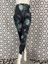 Charger l&#39;image dans la galerie, Pantalon Pleats Please Issey Miyake
