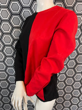 Charger l'image dans la galerie, Blouse vintage Pierre Cardin taille 40
