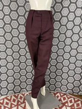 Charger l'image dans la galerie, Pantalon à pinces vintage Thierry Mugler lie de vin taille 42

