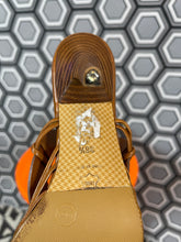 Charger l&#39;image dans la galerie, Paire d’escarpins Michel Perry pointure 36 1/2
