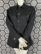 Charger l&#39;image dans la galerie, Chemise noire Yohji Yamamoto taille 40
