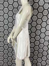 Charger l&#39;image dans la galerie, Robe blanche Courrèges taille 36
