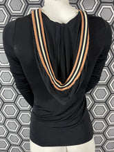 Charger l&#39;image dans la galerie, Haut à capuche Jean Paul Gaultier taille 36
