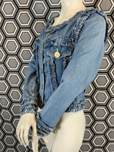 Charger l'image dans la galerie, Veste en jeans Moschino taille 40
