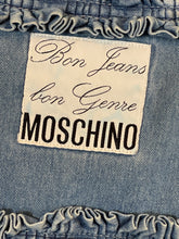 Charger l'image dans la galerie, Veste en jeans Moschino taille 40
