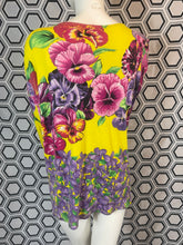 Charger l&#39;image dans la galerie, Haut Versace jeans couture taille 40
