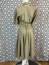 Charger l'image dans la galerie, Robe Thierry Mugler taille 38
