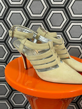 Charger l&#39;image dans la galerie, Escarpins vintage Thierry Mugler pointure 36
