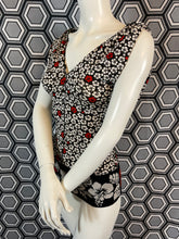 Charger l&#39;image dans la galerie, Haut Jean Paul Gaultier maille taille 38
