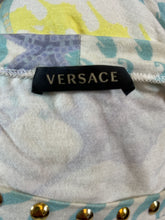 Charger l&#39;image dans la galerie, Haut Versace taille 42
