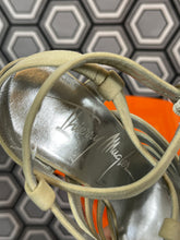 Charger l&#39;image dans la galerie, Escarpins vintage Thierry Mugler pointure 36
