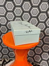 Charger l&#39;image dans la galerie, Escarpins vintage Thierry Mugler pointure 36
