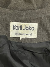 Charger l'image dans la galerie, Veste en Jeans Korii joko taille 40
