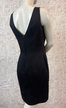 Charger l'image dans la galerie, Robe noire Christian Dior taille 36
