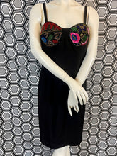 Charger l&#39;image dans la galerie, Exceptionnelle robe à perles Louis Feraud taille 42
