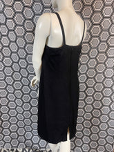 Charger l&#39;image dans la galerie, Exceptionnelle robe à perles Louis Feraud taille 42
