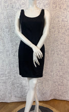 Charger l'image dans la galerie, Robe noire Christian Dior taille 36
