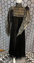 Charger l&#39;image dans la galerie, Costume d’opéra taille 36
