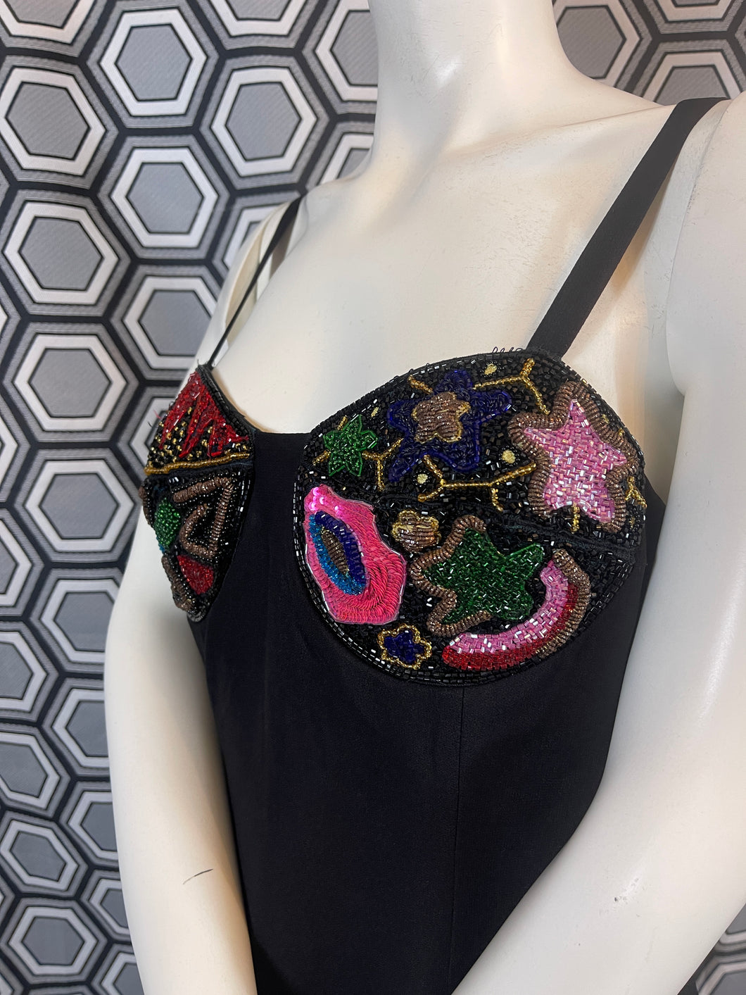 Exceptionnelle robe à perles Louis Feraud taille 42