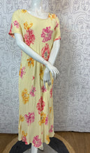 Charger l'image dans la galerie, Robe longue Laura Ashley taille 42
