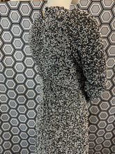 Charger l'image dans la galerie, Superbe robe en perles taille 36 tenue d’opéra
