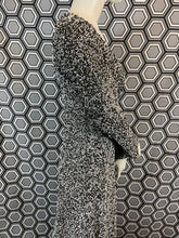 Charger l'image dans la galerie, Superbe robe en perles taille 36 tenue d’opéra
