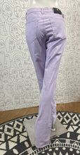 Charger l&#39;image dans la galerie, Pantalon mauve Versace taille 40
