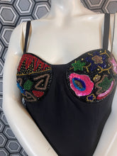 Charger l&#39;image dans la galerie, Exceptionnelle robe à perles Louis Feraud taille 42
