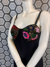 Charger l&#39;image dans la galerie, Exceptionnelle robe à perles Louis Feraud taille 42
