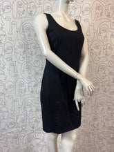 Charger l'image dans la galerie, Robe noire Christian Dior taille 36
