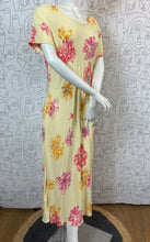 Charger l'image dans la galerie, Robe longue Laura Ashley taille 42
