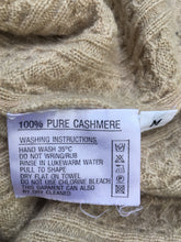 Charger l&#39;image dans la galerie, Pull TSE Cashmere taille 38
