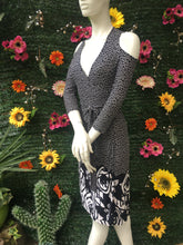 Charger l&#39;image dans la galerie, Robe cache-cœur Anne Fontaine taille 36
