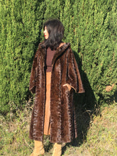 Charger l&#39;image dans la galerie, Manteau en vison Max Mara taille 38
