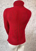 Charger l&#39;image dans la galerie, Pull Yves Saint Laurent taille 44
