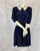 Charger l'image dans la galerie, Robe vintage Guy Laroche diffusion taille 40
