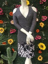 Charger l&#39;image dans la galerie, Robe cache-cœur Anne Fontaine taille 36
