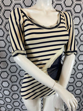 Charger l&#39;image dans la galerie, Ensemble haut et boléro Jean-Paul Gaultier taille 36

