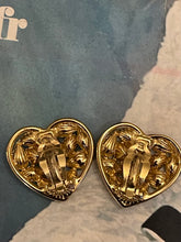 Charger l&#39;image dans la galerie, Boucles cœur vintage Yves Saint Laurent
