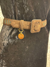 Charger l'image dans la galerie, Ceinture Yves Saint Laurent vintage taille 36
