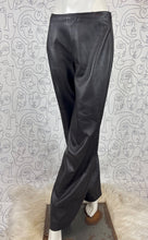 Charger l&#39;image dans la galerie, Pantalon en cuir Mugler taille 36
