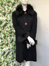 Charger l'image dans la galerie, Superbe manteau cachemire et Renard noir taille 36/38
