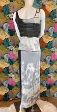 Charger l'image dans la galerie, Robe longue Gianfranco Ferre taille 40
